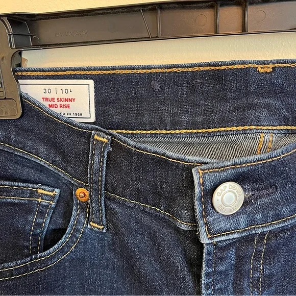 GAP True Skinny Mid Rise Ankle Jeans. Size 10 long. - Picture 7 of 7